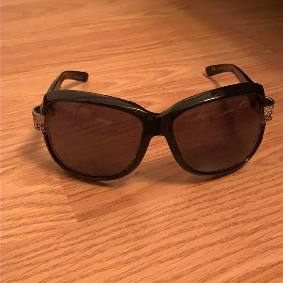 Gucci Accessories - AUTHENTIC GUCCI SUNGLASSES